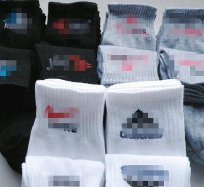 諸暨廠家直銷(xiāo)外貿(mào)原單男士襪 春秋滌棉襪 運(yùn)動(dòng)襪襪子批發(fā) 襪子